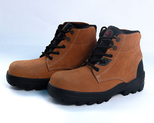 bota amarilla_0003_BOTA HELOIM AMARIILA